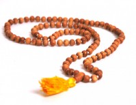 Mala mit 108 Perlen aus duftendem Sandelholz Tibet Nepal Om
